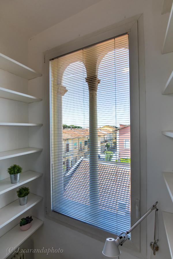 Appartement Torre Della Darsena à Viareggio Extérieur photo