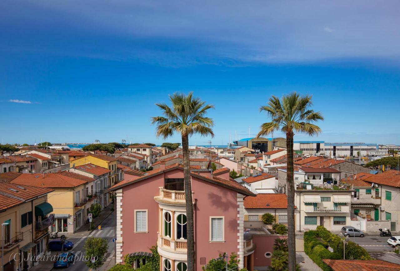 Appartement Torre Della Darsena à Viareggio Extérieur photo